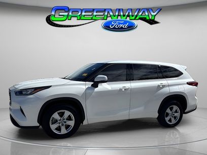 Used 2020 Toyota Highlander LE