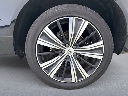 Used 2023 Volvo XC60 B5 Plus w/ Climate Package image 19