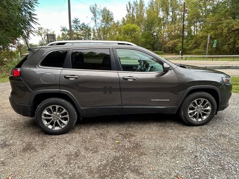 Used 2020 Jeep Cherokee Latitude Plus image 6