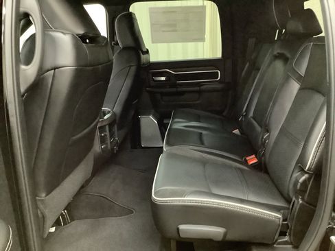 New 2026 RAM 3500 Laramie AWD/4WD image 28
