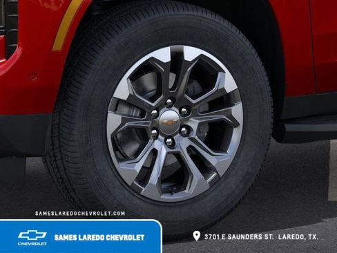 Used 2025 Chevrolet Tahoe LS RWD image 9