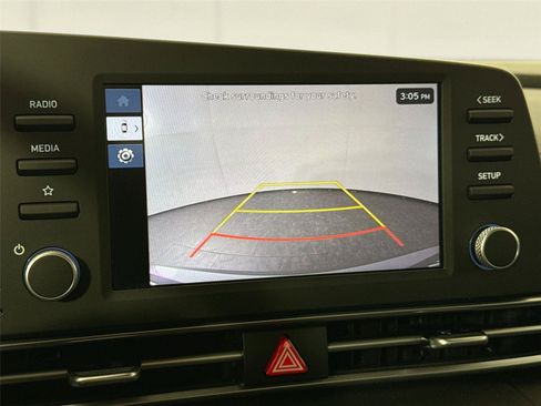 Used 2025 Hyundai Elantra Hybrid FWD image 20