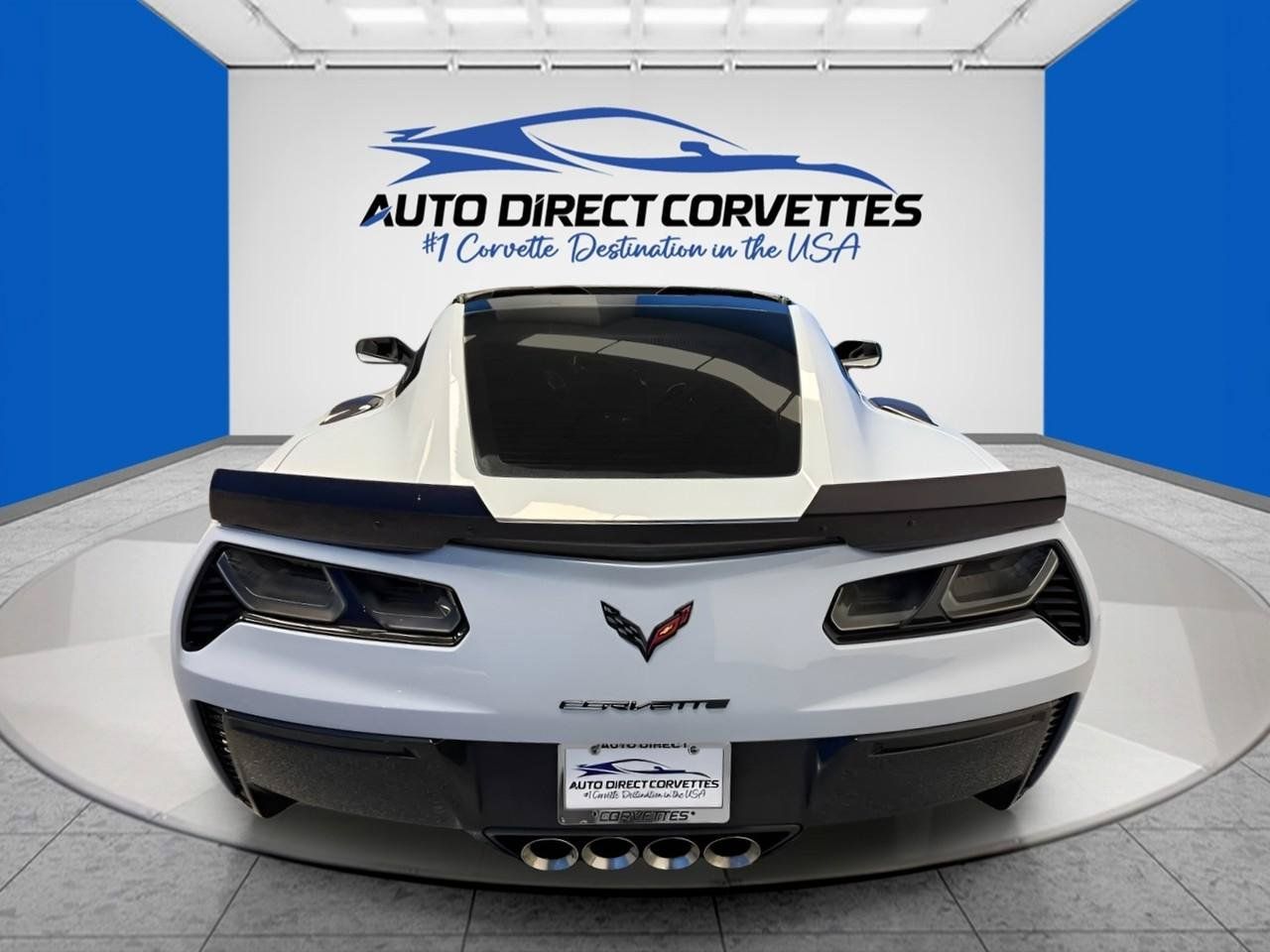 Used 2018 Chevrolet Corvette Z06 w/ Carbon 65 Edition RWD image 10