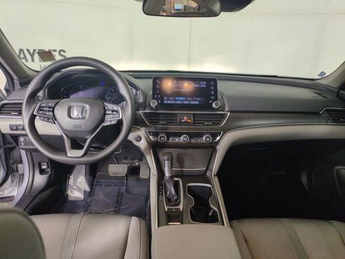 Used 2019 Honda Accord EX image 15