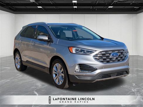 Used 2022 Ford Edge Titanium w/ Equipment Group 301A image 7