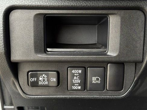 Used 2018 Toyota Tacoma TRD Sport image 24