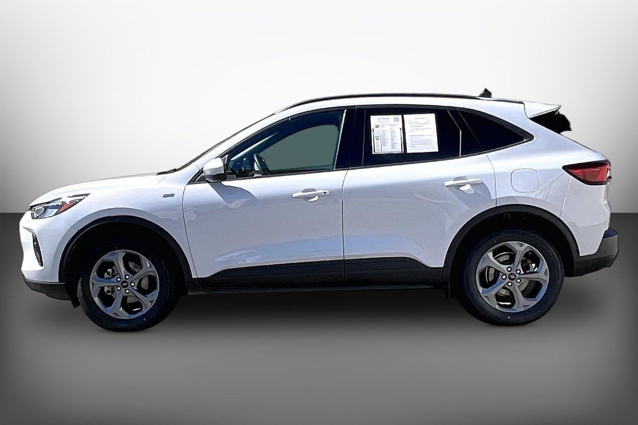 Used 2025 Ford Escape ST-Line Select AWD/4WD image 5