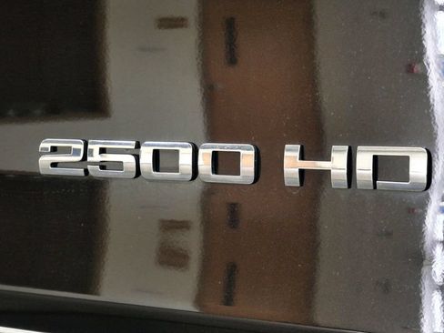 Used 2019 GMC Sierra 2500 SLT w/ Driver Alert Package AWD/4WD image 10