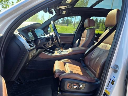 Used 2019 BMW X5 xDrive40i AWD/4WD image 11