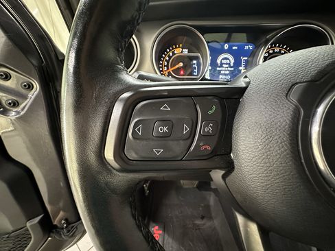 Used 2022 Jeep Wrangler Sport AWD/4WD image 28
