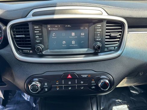 Used 2020 Kia Sorento AWD V6 image 35