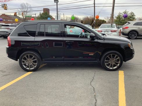 Used 2017 Jeep Compass 75th Anniversary w/ Power Value Group AWD/4WD image 8