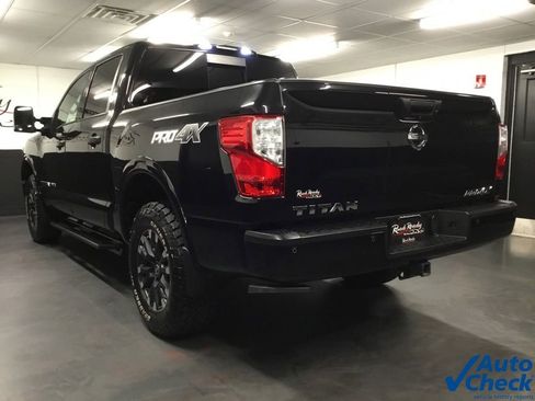Used 2019 Nissan Titan PRO-4X w/ Pro-4x Convenience Package AWD/4WD image 8