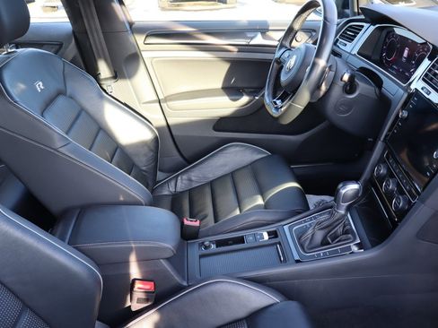 Used 2019 Volkswagen Golf R 4-Door image 13