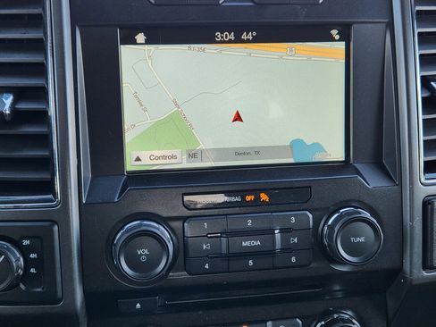 Used 2018 Ford F150 XLT w/ Equipment Group 302A Luxury image 16