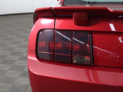 Used 2006 Ford Mustang GT Premium RWD image 10