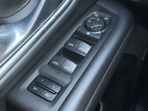 Used 2021 Chevrolet Tahoe LT RWD image 18