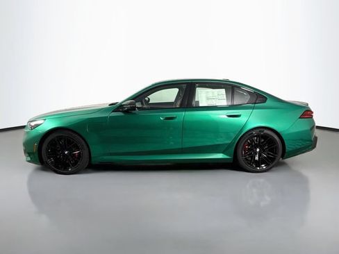 New 2027 BMW M5 w/ Carbon Package AWD/4WD image 4