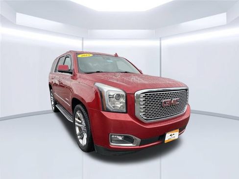 Used 2015 GMC Yukon Denali w/ Open Road Package AWD/4WD image 2
