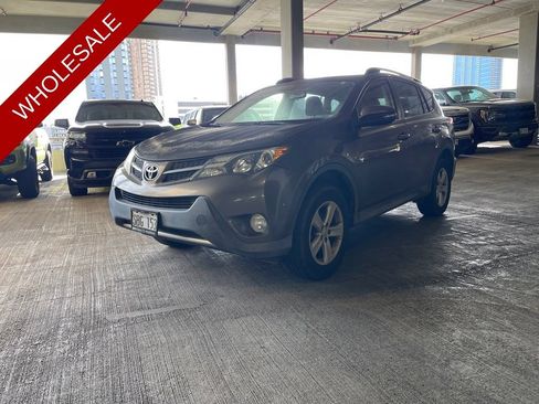 Used 2013 Toyota RAV4 XLE FWD image 1