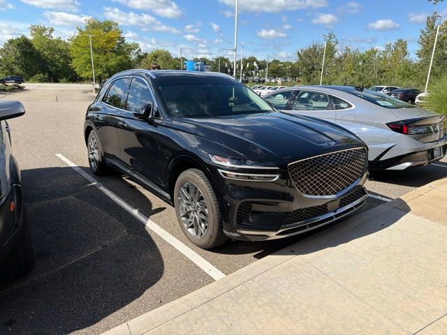 Used 2022 Genesis GV70 2.5T w/ Advanced Package AWD/4WD image 4