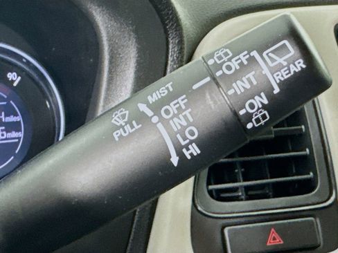 Used 2016 Honda HR-V LX image 14