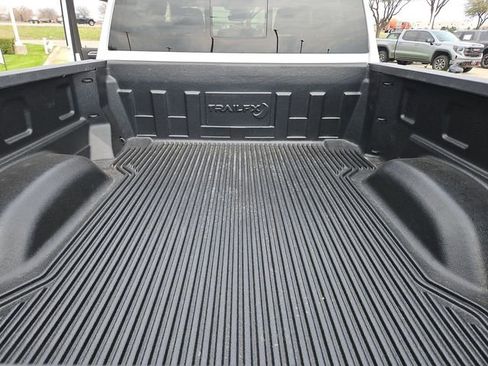 Used 2025 Chevrolet Silverado 2500 LTZ w/ LTZ Premium Package image 26