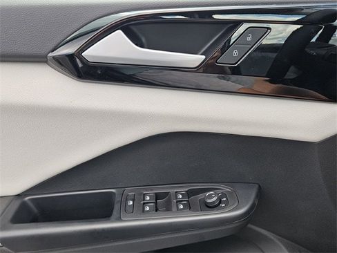 New 2025 Volkswagen Taos S image 27