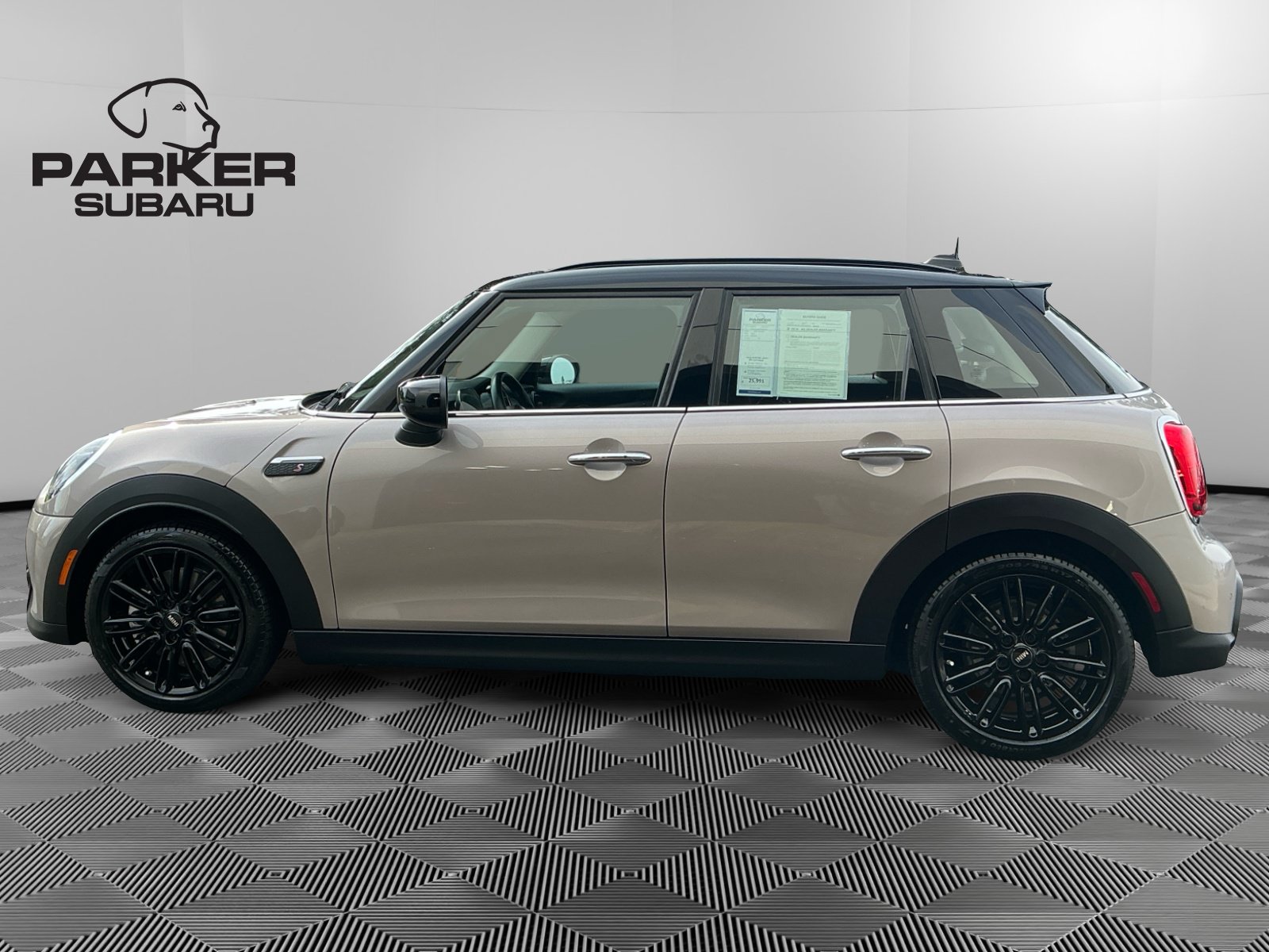 Used 2023 MINI Cooper S FWD image 2