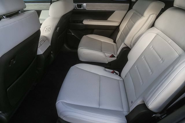 Used 2025 Hyundai Santa Fe Calligraphy FWD image 22