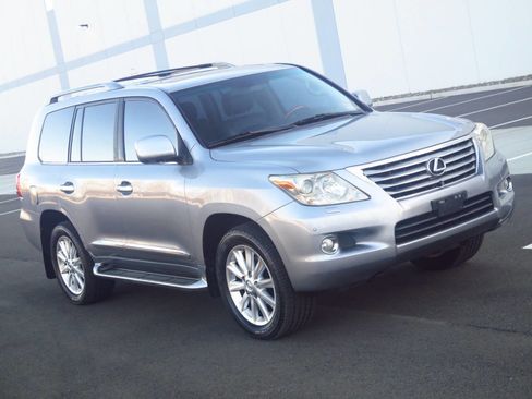 Used 2008 Lexus LX 570 4WD image 38