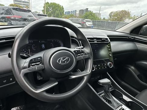 Used 2023 Hyundai Tucson SEL FWD image 13