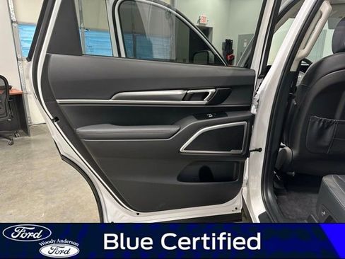 Used 2024 Kia Telluride S w/ S Sunroof Package image 27