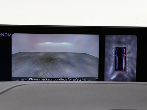 Used 2025 Lincoln Navigator Reserve image 57