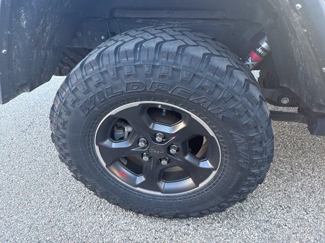 Used 2022 Jeep Gladiator Rubicon w/ LED Lighting Group AWD/4WD image 8