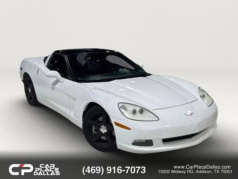 Used 2005 Chevrolet Corvette Coupe w/ Preferred Equipment Group RWD image 1