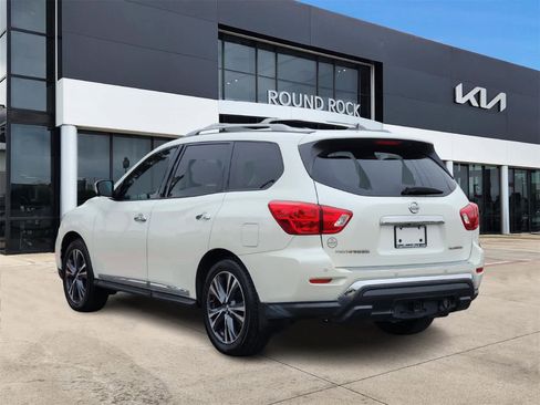 Used 2017 Nissan Pathfinder Platinum w/ Cargo Package image 6
