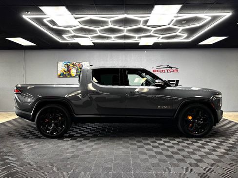 Used 2022 Rivian R1T Launch Edition image 14