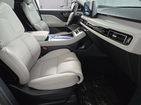 New 2026 Lincoln Aviator Reserve AWD/4WD image 20