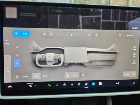 Used 2022 Tesla Model X image 43