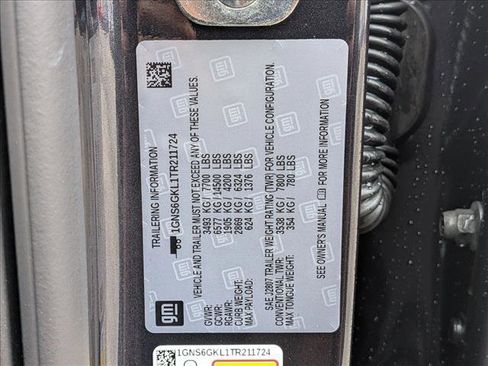 New 2026 Chevrolet Suburban High Country image 19