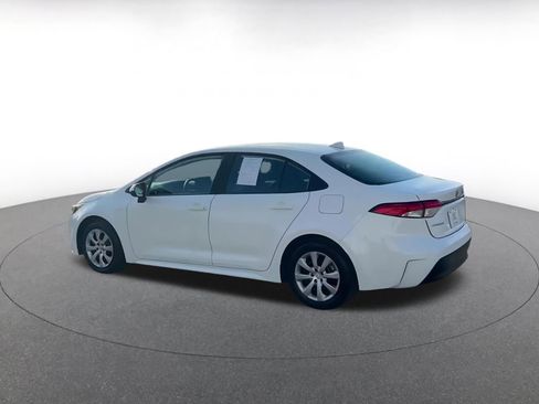 Used 2025 Toyota Corolla LE image 10