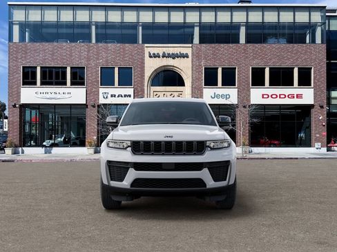 New 2026 Jeep Grand Cherokee L 4WD image 6