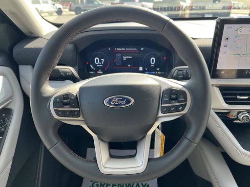 New 2025 Ford Explorer Active w/ Active Comfort Package image 22