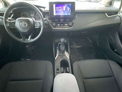 Used 2025 Toyota Corolla LE w/ Convenience Package FWD image 24