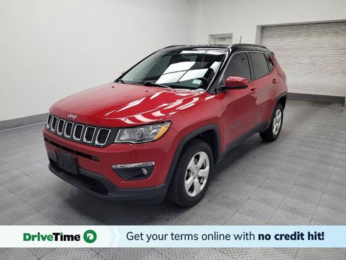 Used 2019 Jeep Compass Latitude w/ Popular Equipment Group AWD/4WD image 1