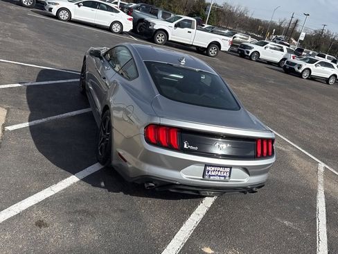 Used 2020 Ford Mustang Premium image 10