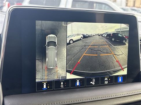 Used 2023 Chevrolet Tahoe High Country image 14