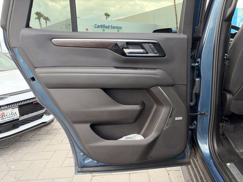 Used 2026 Chevrolet Tahoe LT w/ Comfort Package RWD image 17