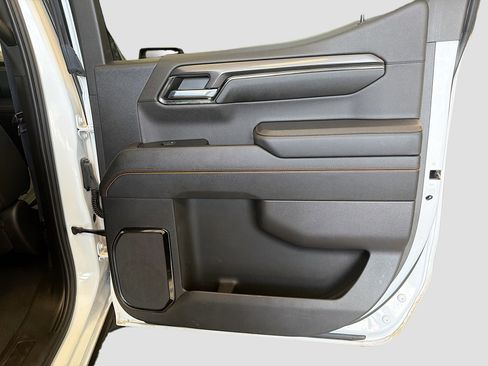 Used 2023 GMC Sierra 1500 AT4 w/ AT4 Premium Package image 31